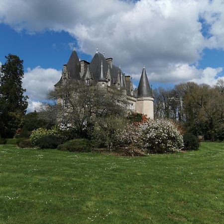 Hotel Chateau De Launay Guen Plémet Exterior foto